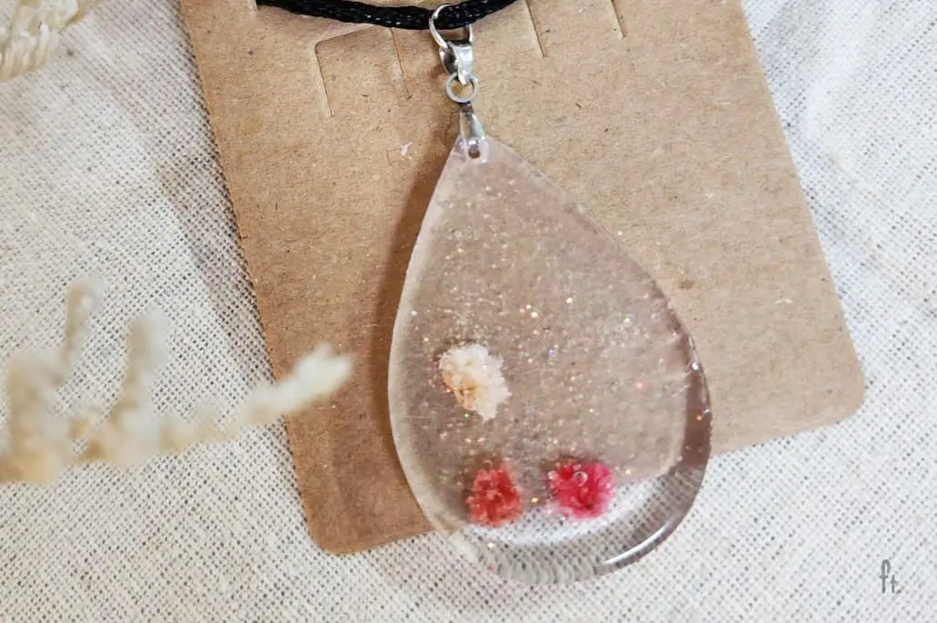 Li'Annette Baby Breath Cottagecore Style Resin Necklace